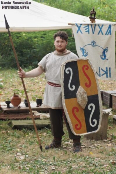 rappresentazione di un guerriero celtico di estrazione popolare